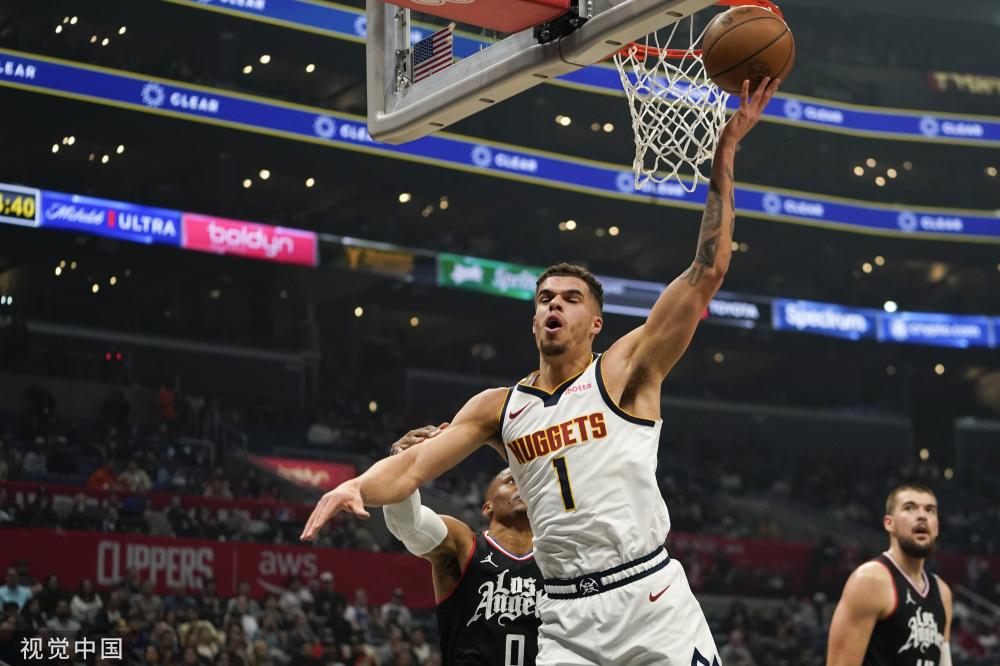 时调整而扭 时调整而扭