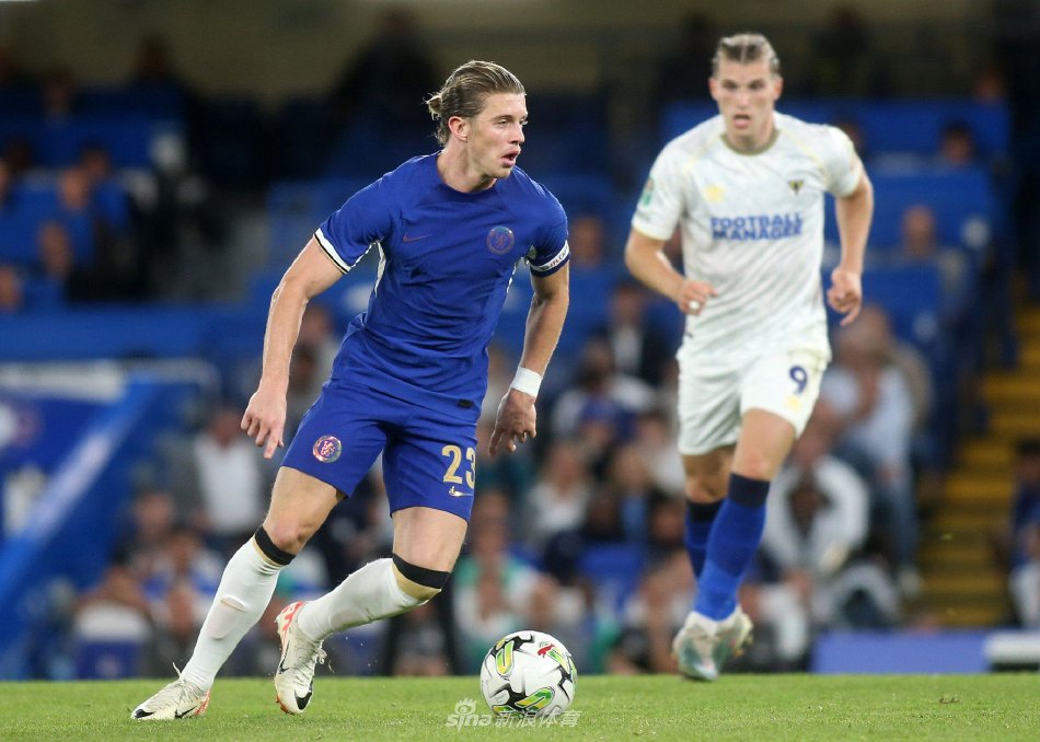 在现代足坛 在现代足坛