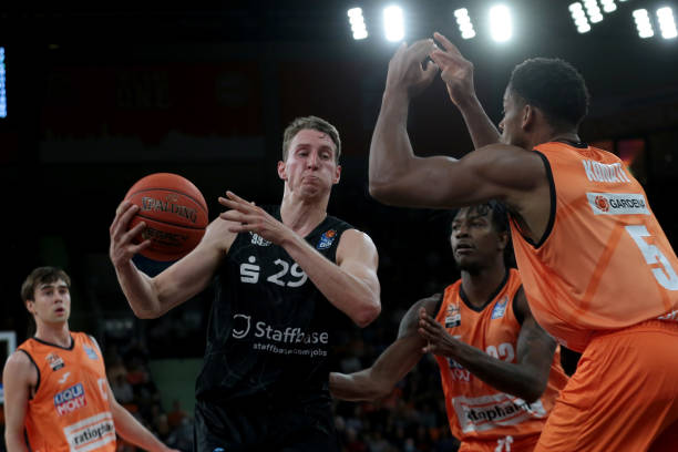 队的亨特被 队的亨特被