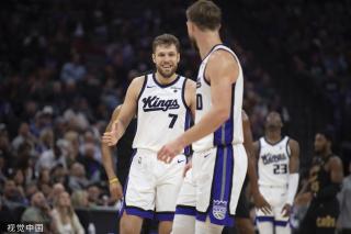 育情侣在奥 育情侣在奥