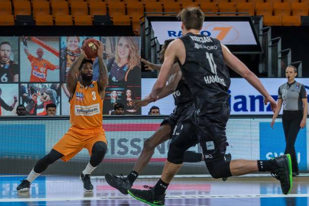 类似的战术 类似的战术